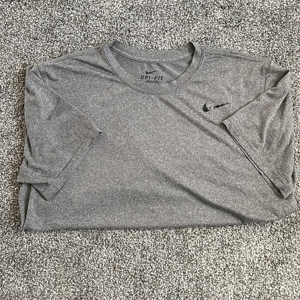 Nike Mens Short Sleeve Dri-Fit Workout Shirt SIZE L
